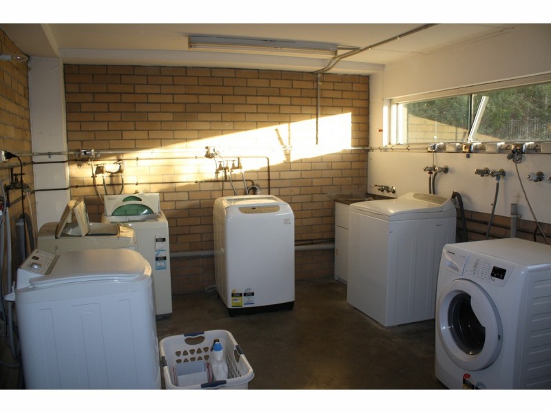 12/223 Cavendish Road, Coorparoo QLD 4151