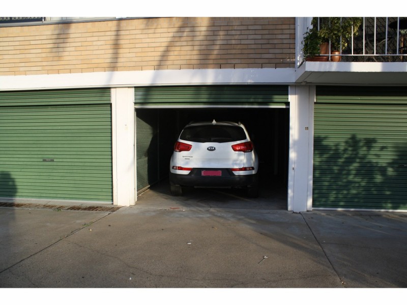 12/223 Cavendish Road, Coorparoo QLD 4151