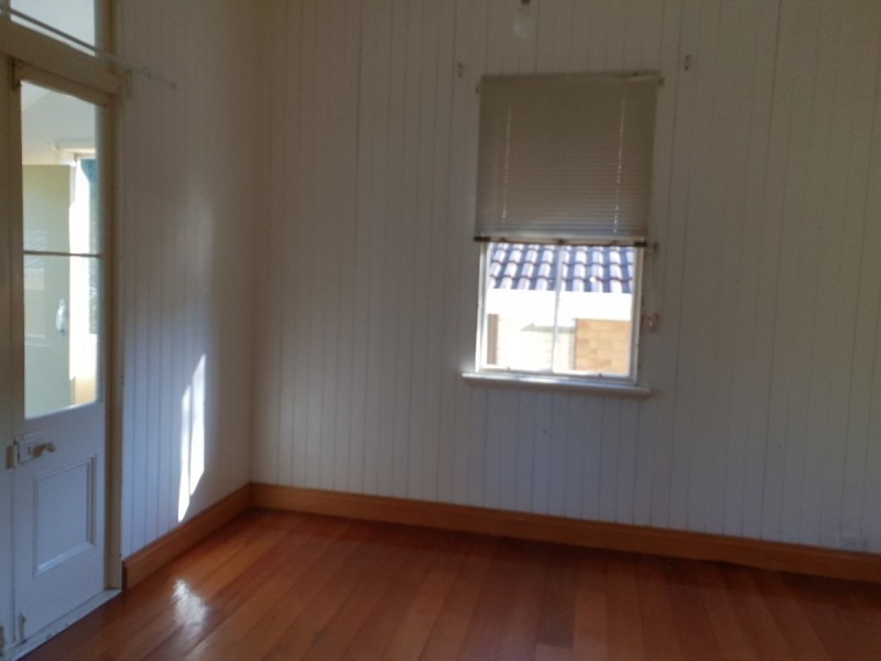 64 Deighton Road, Dutton Park QLD 4102