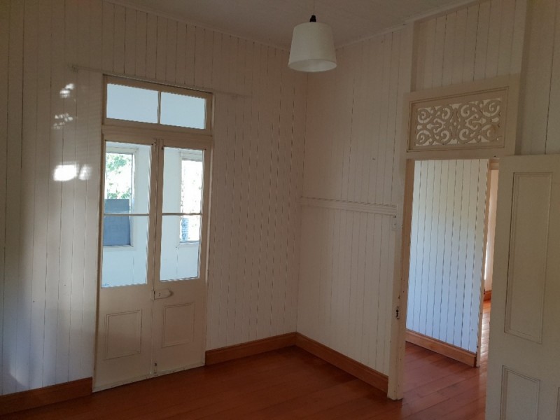 64 Deighton Road, Dutton Park QLD 4102