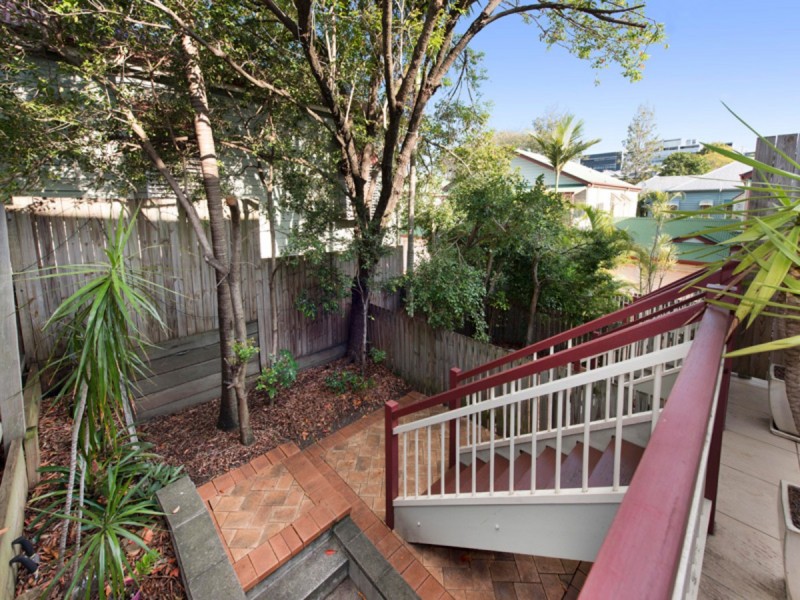 2/17 Martha Street, Paddington QLD 4064
