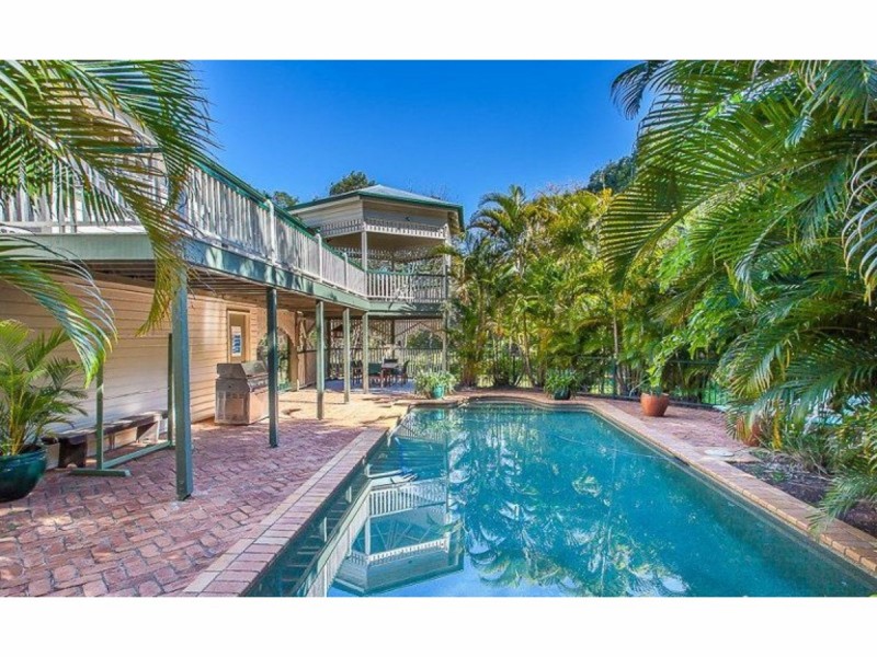 111 Mirbelia Street, Kenmore Hills QLD 4069