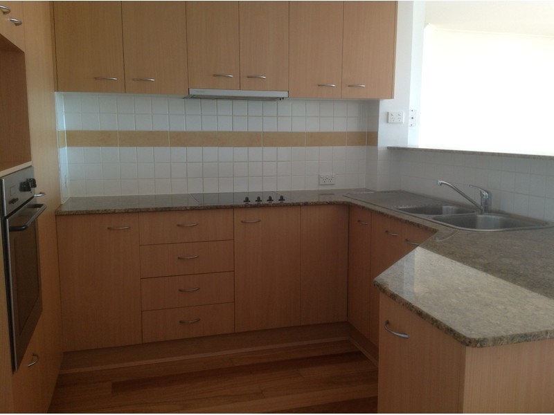 19/64 Lambert Street, Kangaroo Point QLD 4169