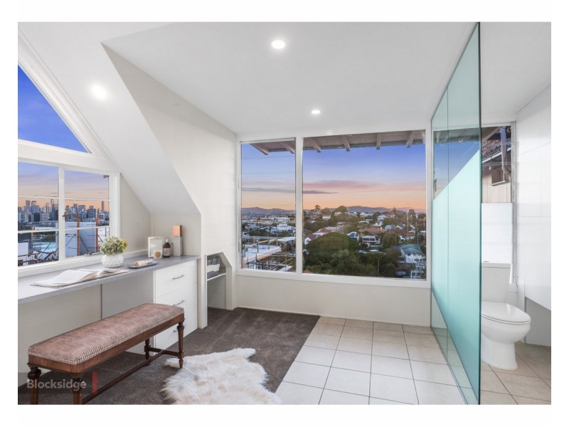 44 Eldernell Terrace, Hamilton QLD 4007