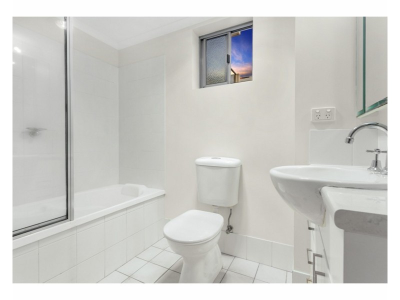 706/100 Bowen Street, Spring Hill QLD 4000