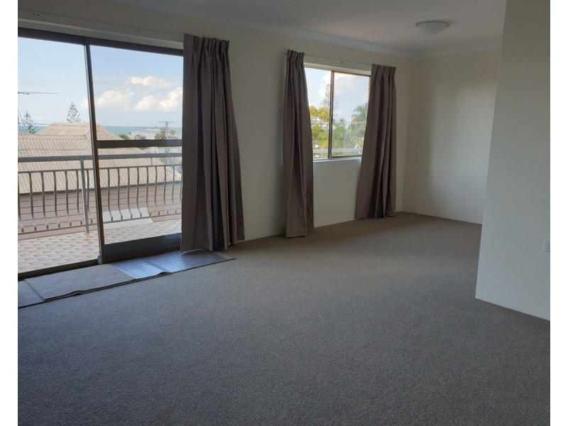 4/27 Berrima Street, Wynnum QLD 4178