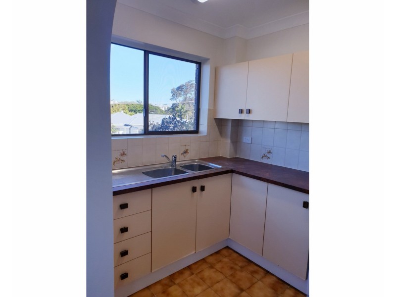 4/27 Berrima Street, Wynnum QLD 4178