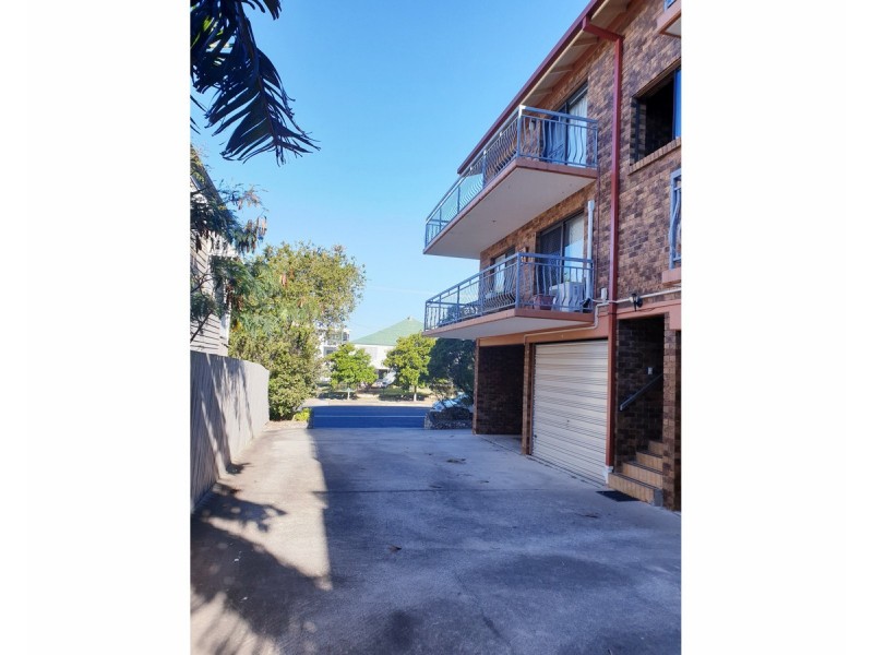 4/27 Berrima Street, Wynnum QLD 4178