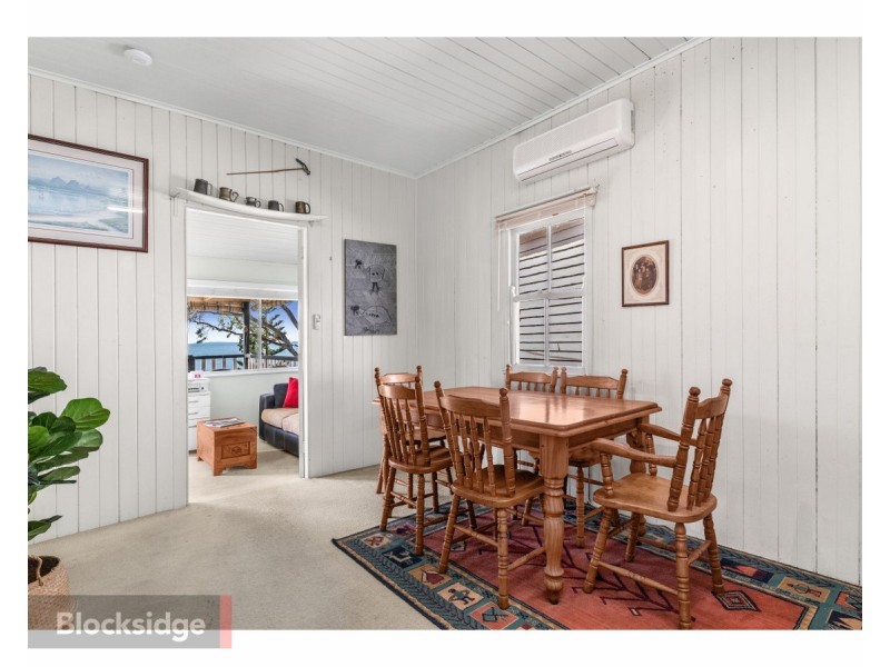 115 Flinders Parade, Scarborough QLD 4020