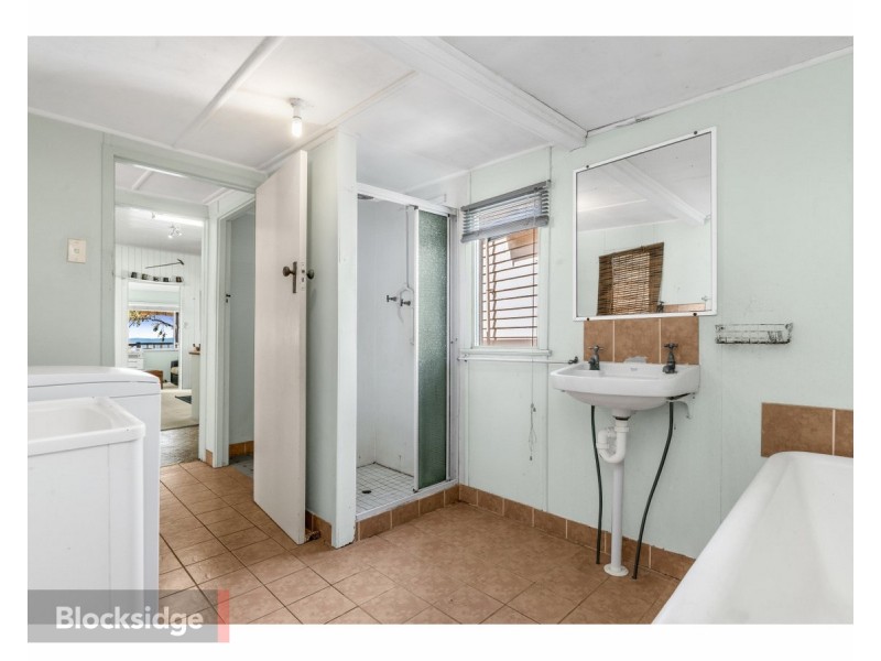 115 Flinders Parade, Scarborough QLD 4020