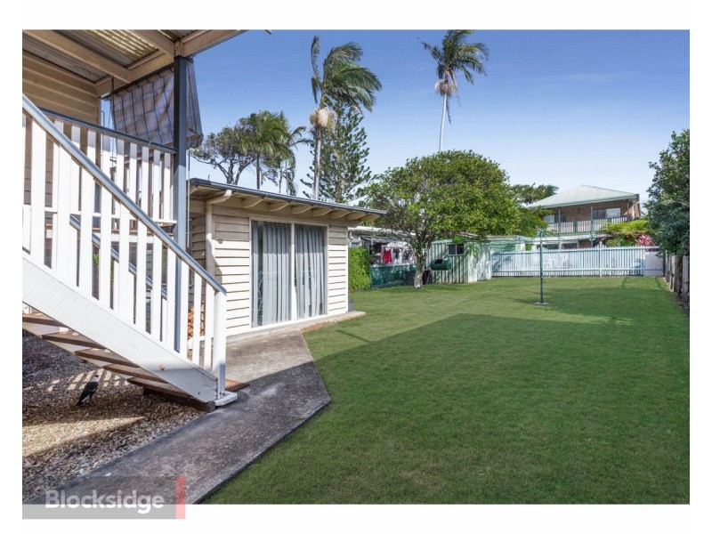 115 Flinders Parade, Scarborough QLD 4020