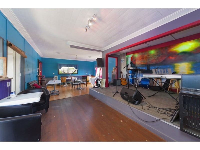 33 Brisbane Road, Ebbw Vale QLD 4304
