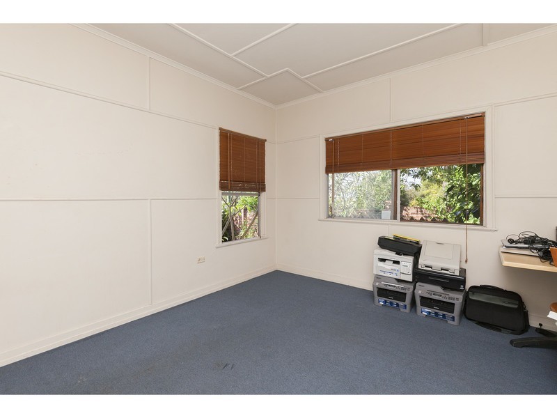 33 Brisbane Road, Ebbw Vale QLD 4304