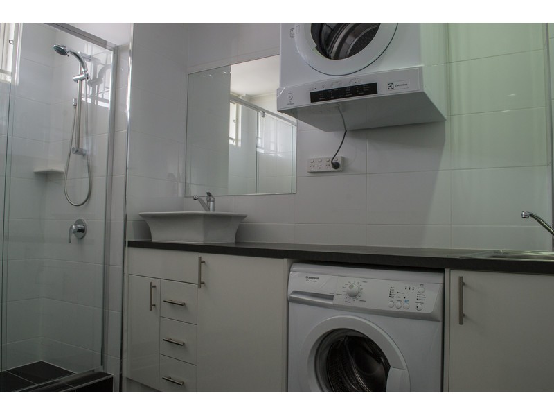 6/208 Carmody Road, St Lucia QLD 4067