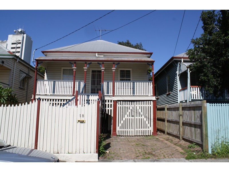 18 Lockerbie Street, Kangaroo Point QLD 4169