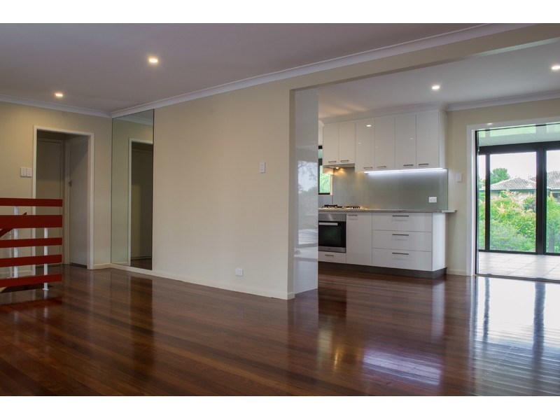 9 Graymond Street, Chermside QLD 4032