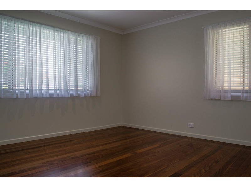 9 Graymond Street, Chermside QLD 4032