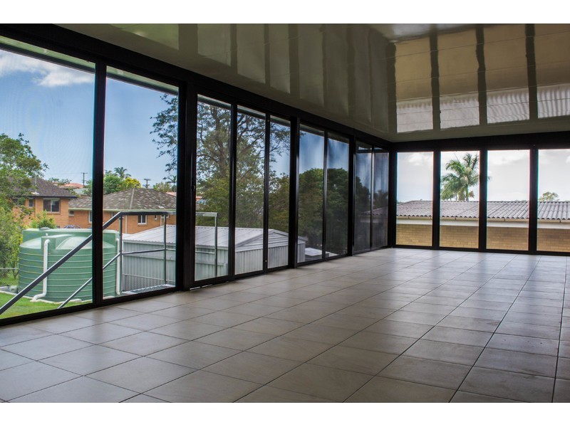9 Graymond Street, Chermside West QLD 4032
