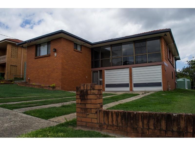 9 Graymond Street, Chermside West QLD 4032