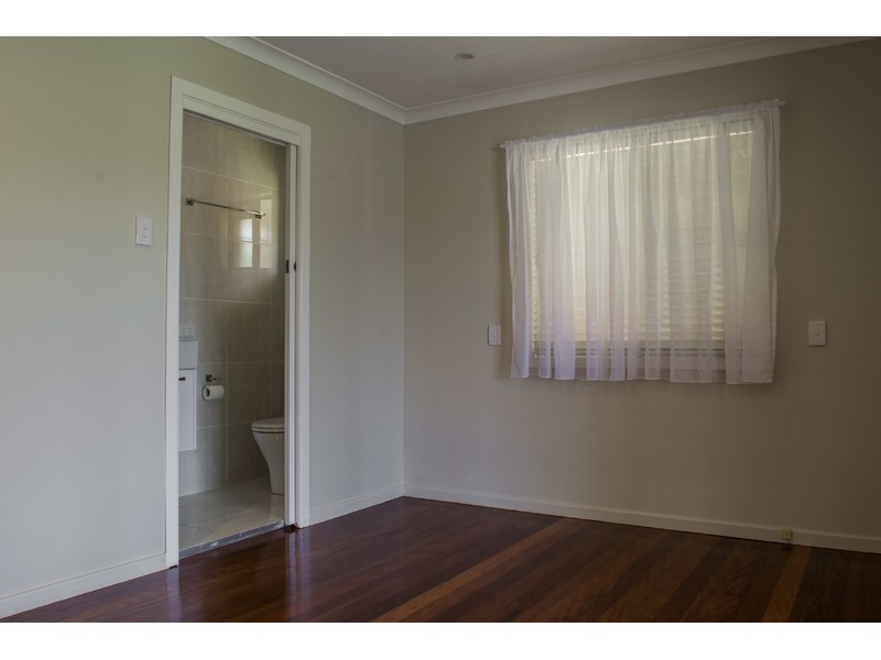 9 Graymond Street, Chermside West QLD 4032