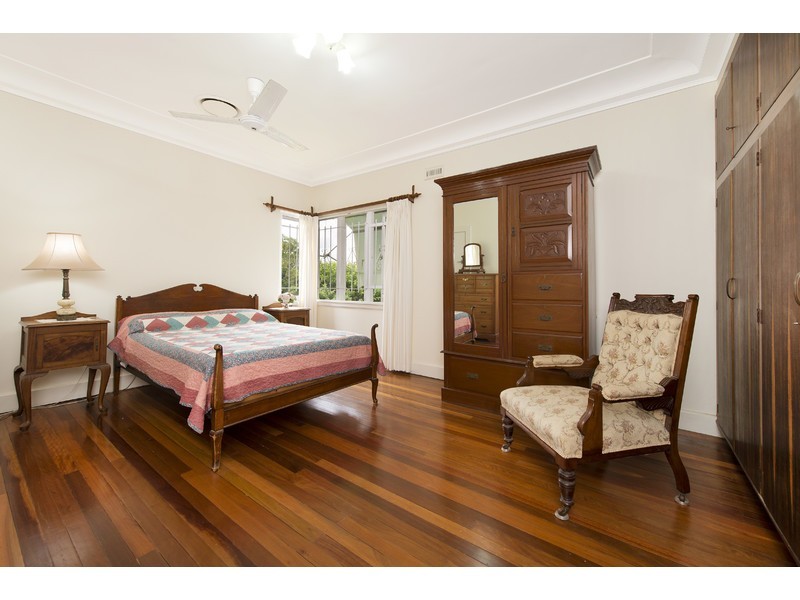 2 Braeside Terrace, Alderley QLD 4051