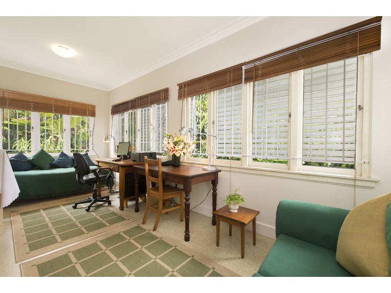 2 Braeside Terrace, Alderley QLD 4051