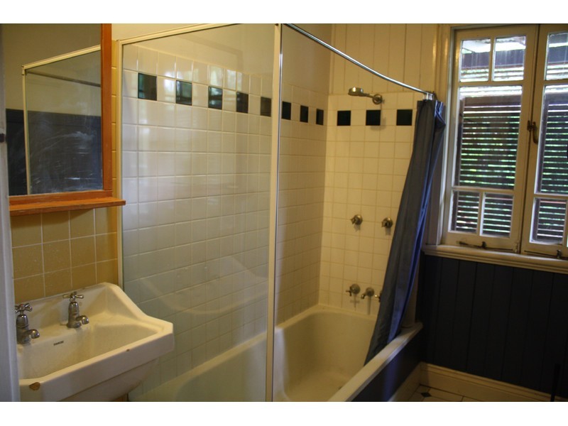 6 Scott Street, Red Hill QLD 4059