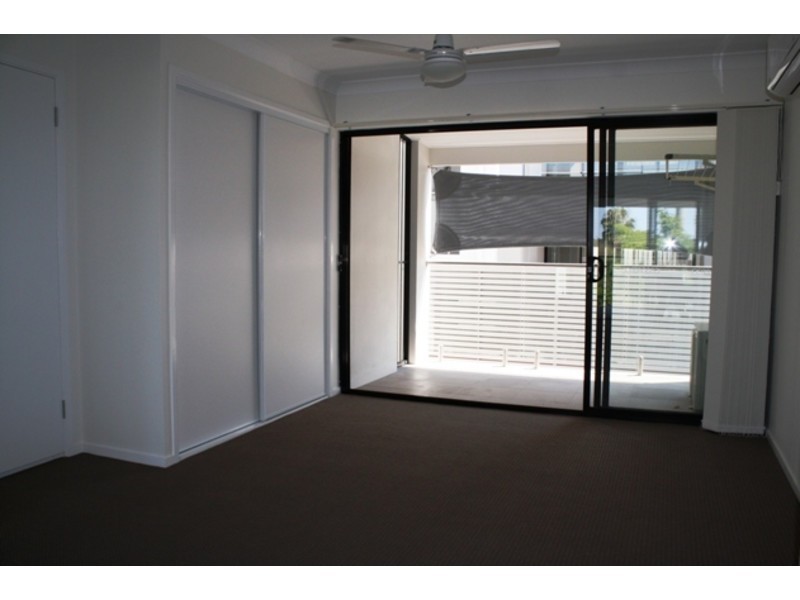 2/21 Fenton Street, Fairfield QLD 4103