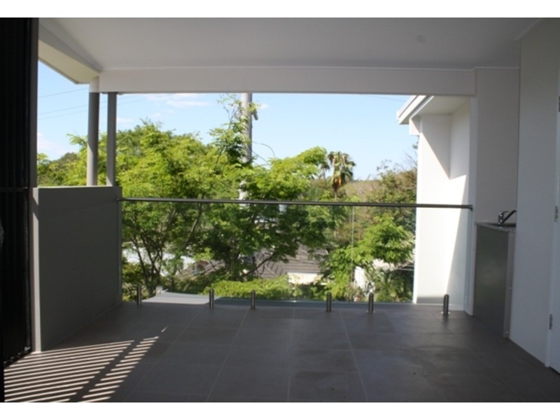 2/21 Fenton Street, Fairfield QLD 4103