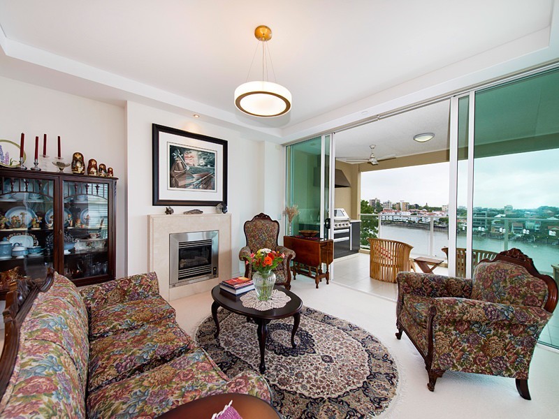 12N/39 Castlebar Street, Kangaroo Point QLD 4169