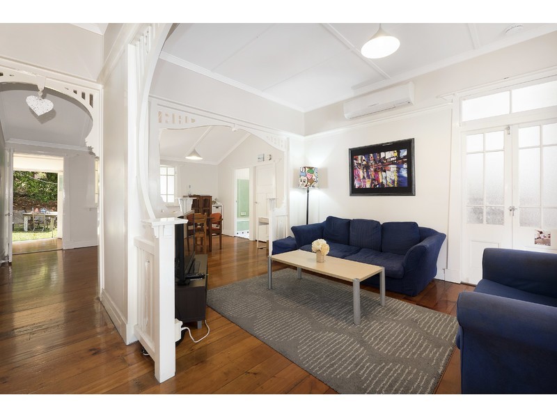 4 Scott Street, Red Hill QLD 4059