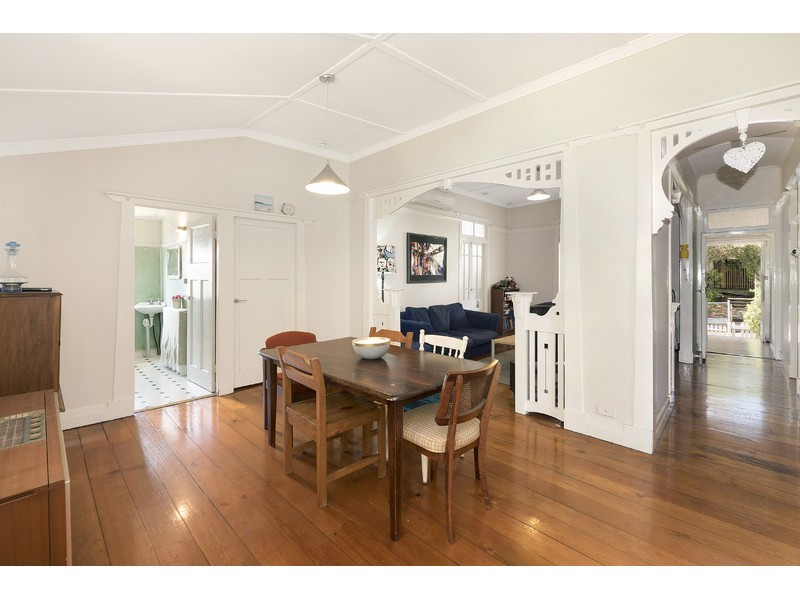 4 Scott Street, Red Hill QLD 4059