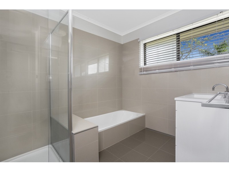 32 Kanofski Street, Chermside West QLD 4032