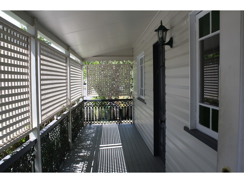 37 Lochaber Street, Dutton Park QLD 4102