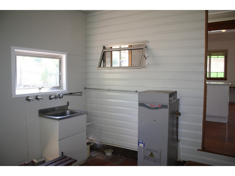 37 Lochaber Street, Dutton Park QLD 4102