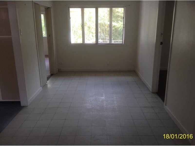 24 Eric Road, Holland Park QLD 4121