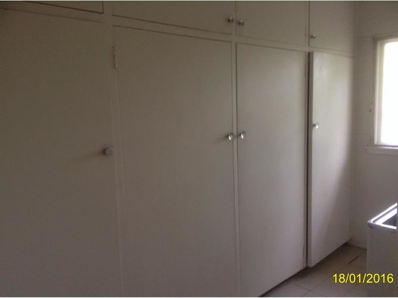 24 Eric Road, Holland Park QLD 4121