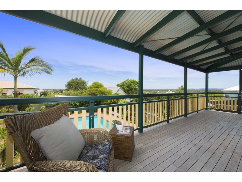 69 Swan Street, Shorncliffe QLD 4017