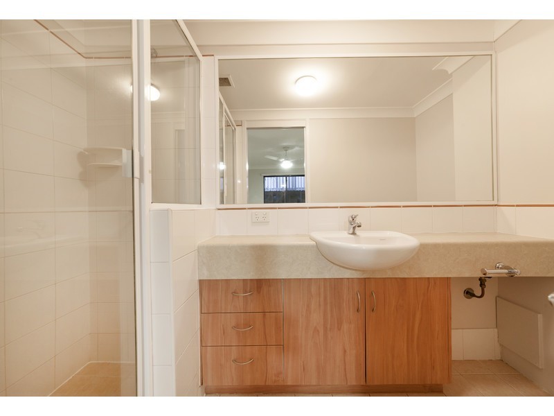 1/62 Kates Street, Morningside QLD 4170