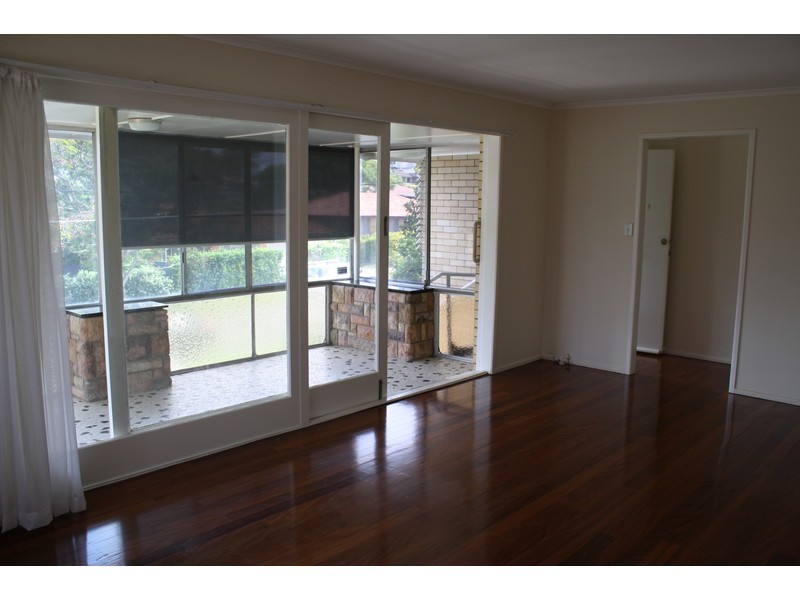 11 Pacific Street, Chermside West QLD 4032