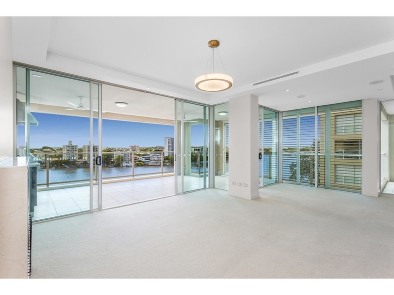 12N/39 Castlebar Street, Kangaroo Point QLD 4169