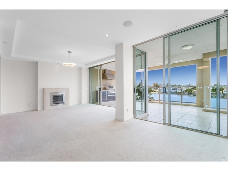 12N/39 Castlebar Street, Kangaroo Point QLD 4169