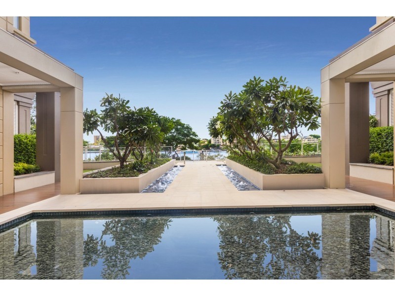 12N/39 Castlebar Street, Kangaroo Point QLD 4169
