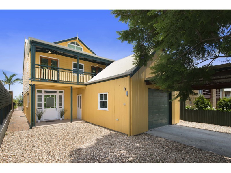 69 Swan Street, Shorncliffe QLD 4017