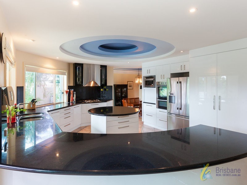 211 Westlake Drive, Westlake QLD 4074