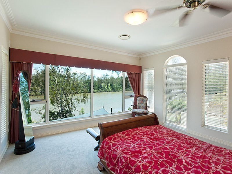 211 Westlake Drive, Westlake QLD 4074