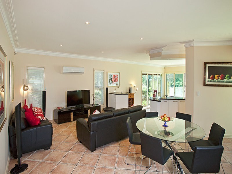 211 Westlake Drive, Westlake QLD 4074