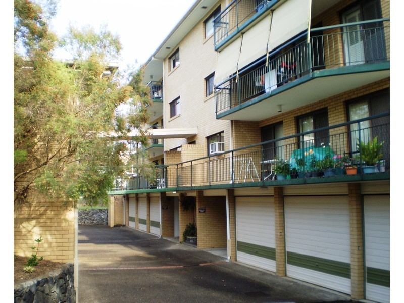 9/123 Central Avenue, Indooroopilly QLD 4068