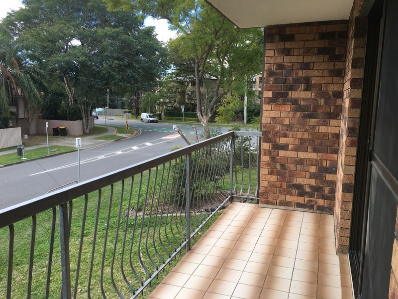 2/95 Indooroopilly Road, Taringa QLD 4068