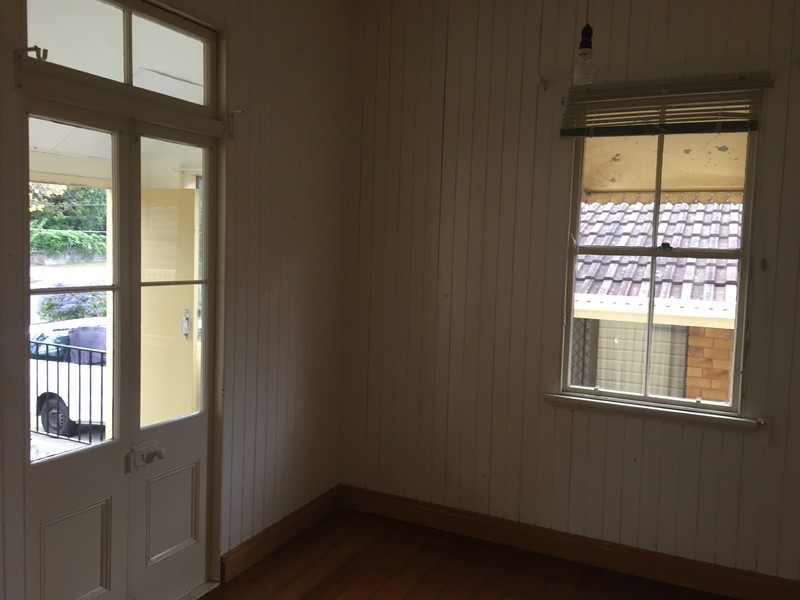 64 Deighton Road, Dutton Park QLD 4102